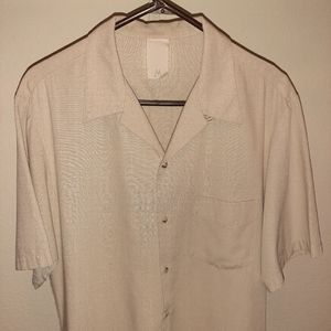 SUPER COMFY COLLARED SHIRT. SZ. M